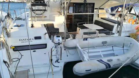 Lagoon 42