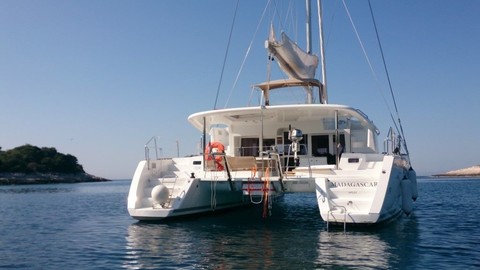 Lagoon 450 F