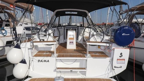 Beneteau Oceanis 38