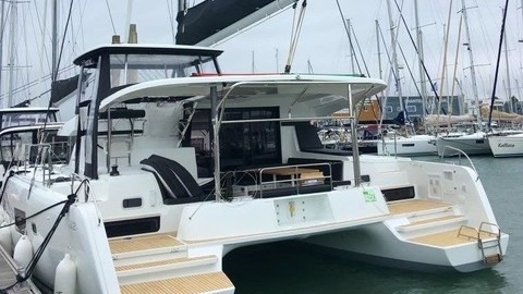 Lagoon 42