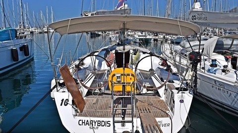 Beneteau First 45