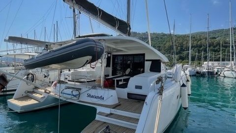 Lagoon 42