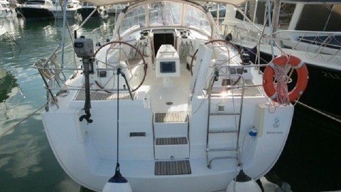 Beneteau Oceanis 43