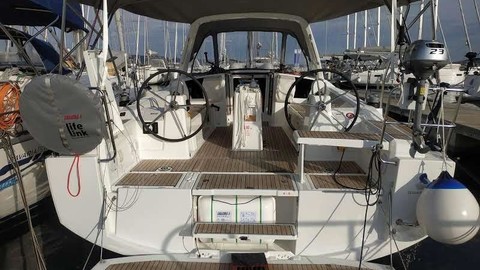 Beneteau Oceanis 38.1