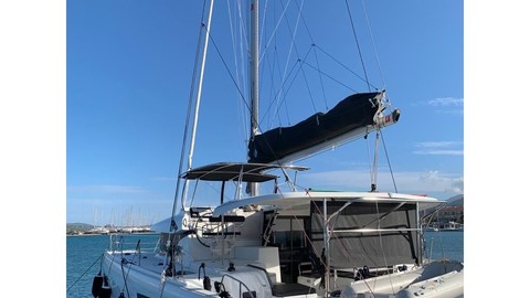 Lagoon 42