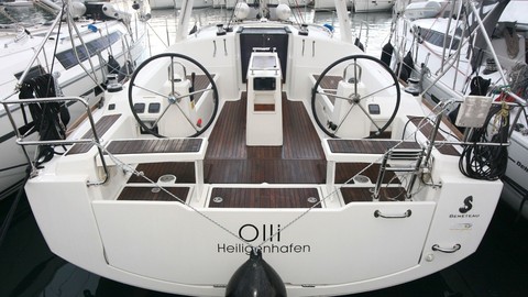 Beneteau Oceanis 38