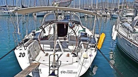 Beneteau First 35