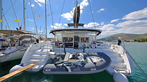 Lagoon 450 F