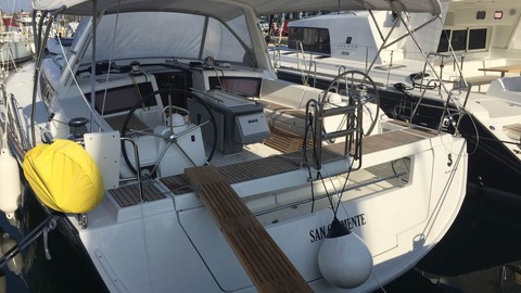 Beneteau Oceanis 48