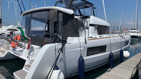 Lagoon 40