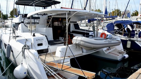 Lagoon 42
