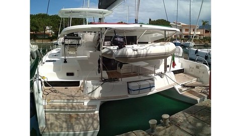 Lagoon 42