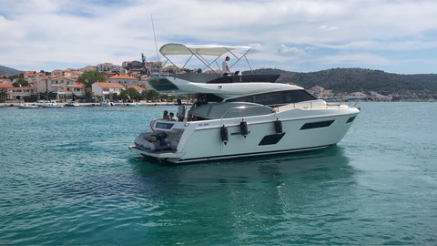 Ferretti 450