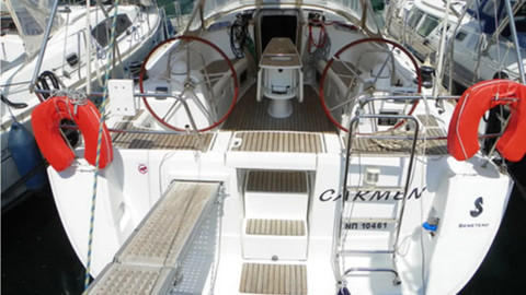 Beneteau Oceanis 43