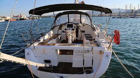 Beneteau Oceanis 37