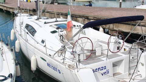 Beneteau Oceanis 43