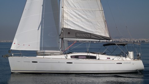 Beneteau Oceanis 43