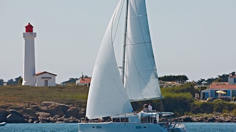 Lagoon 450 F