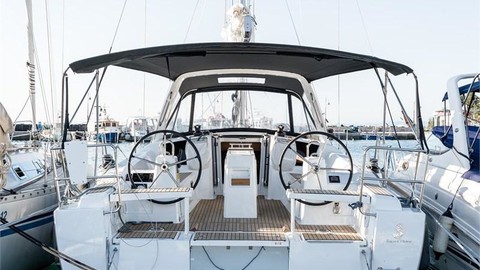 Beneteau Oceanis 38.1