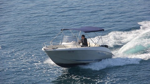 Quicksilver 600 Commander