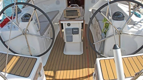 Bavaria 42 Cruiser
