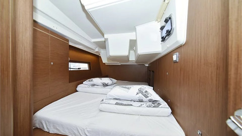 Beneteau Oceanis 46.1