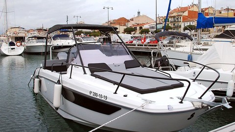 Beneteau Flyer Sundeck 8