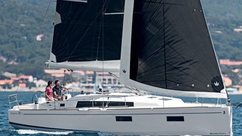 Beneteau Oceanis 38