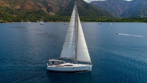Beneteau Oceanis 40