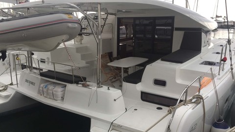 Lagoon 42