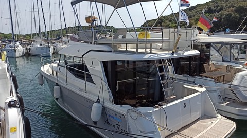 Beneteau Swift Trawler 30