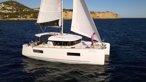 Lagoon 40