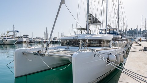 Lagoon 40
