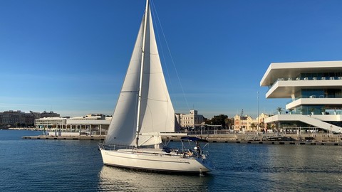 Bavaria 38