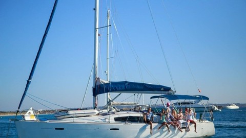 Beneteau Oceanis 43