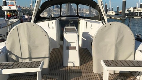 Beneteau Oceanis 38