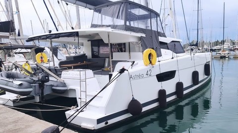 Fountaine Pajot Astréa 42