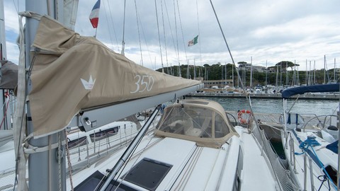Dufour 350