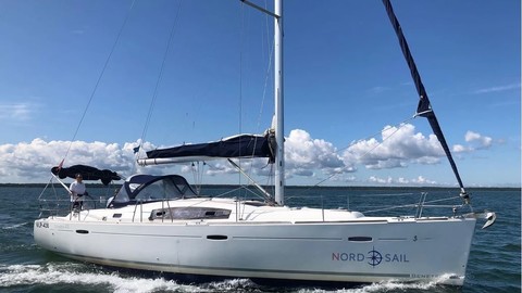 Beneteau Oceanis 43