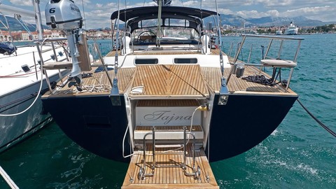 Beneteau 57