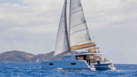 Fountaine Pajot Helia 44