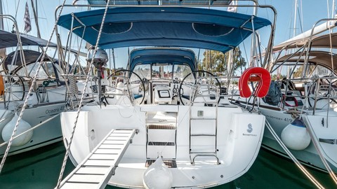 Beneteau Oceanis 43