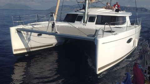 Fountaine Pajot Helia 44