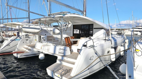 Lagoon 42