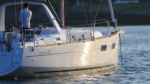Beneteau Oceanis 35