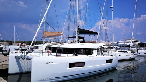 Lagoon 40