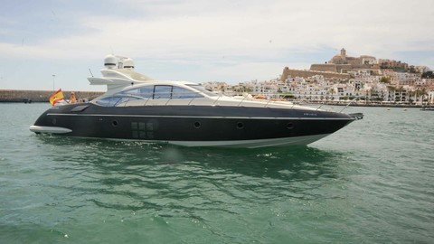Azimut 68S