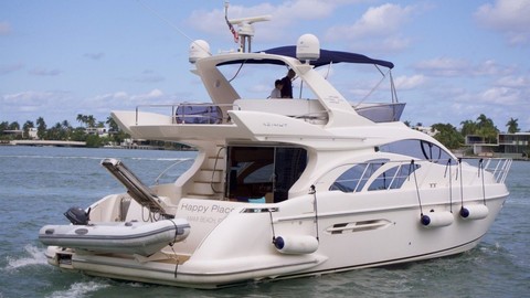 Azimut 50 Fly Galley Up