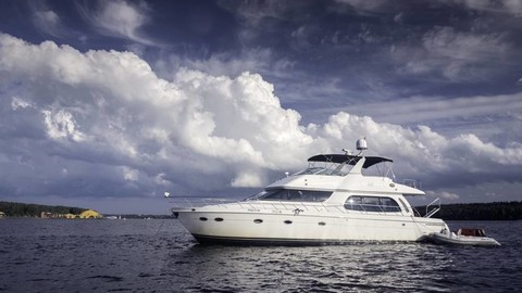 Carver 56 Voyager SE