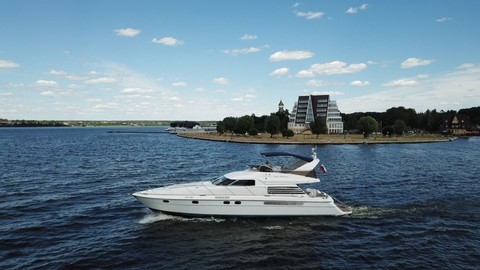 Fairline Squadron 59